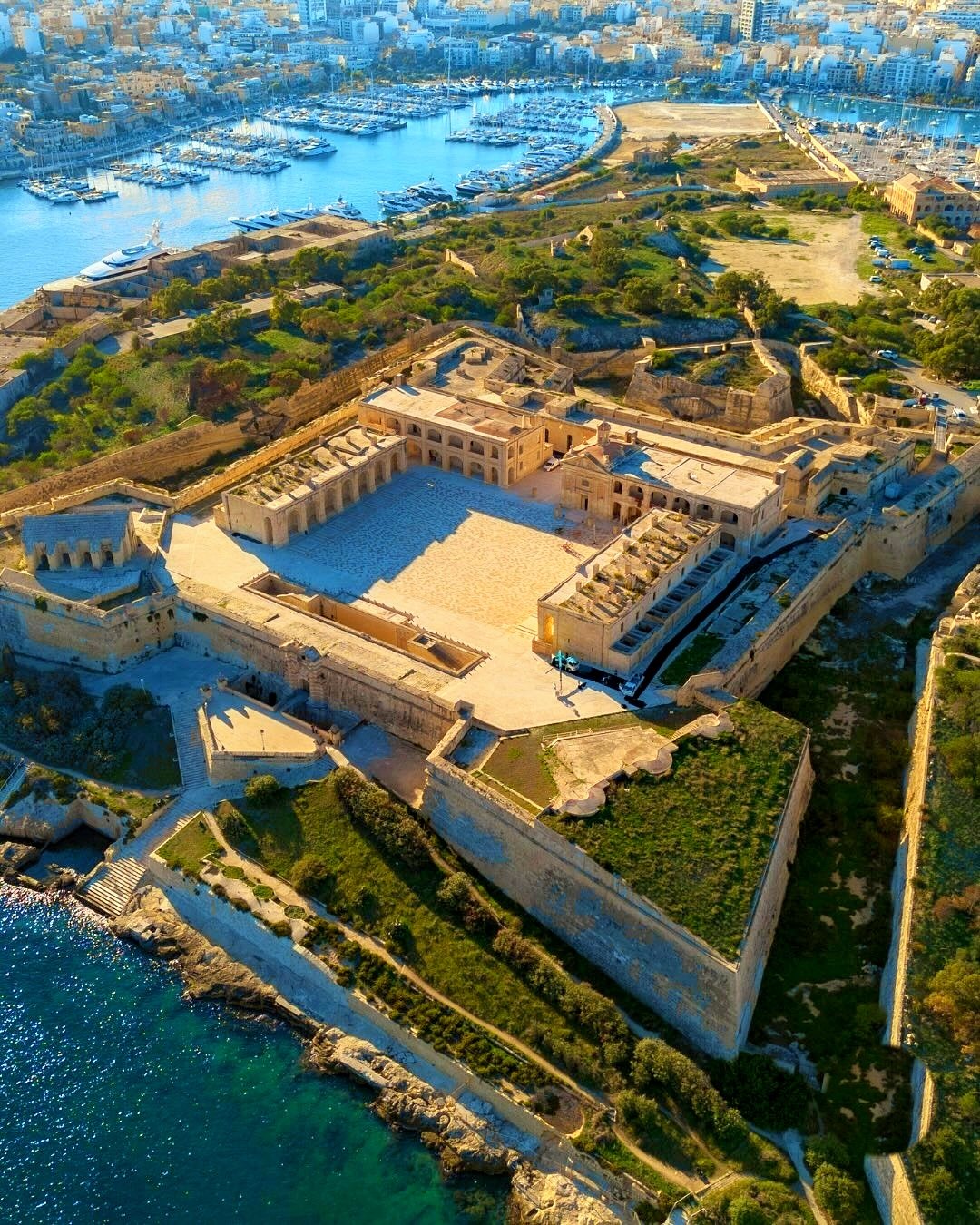 Fort Manoel - Star Citadel & Piazza